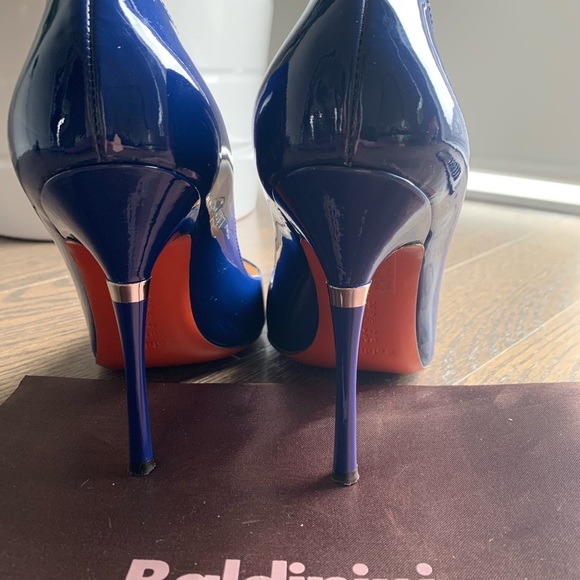Open Toe Baldinini Heels! - Picture 3 of 4